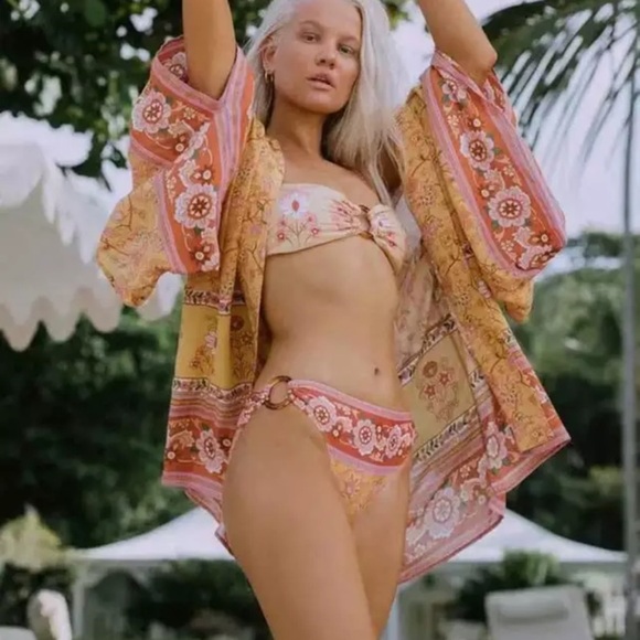 Sunny Days Vintage Style Short Kimono Boho Wrap - Picture 4 of 11